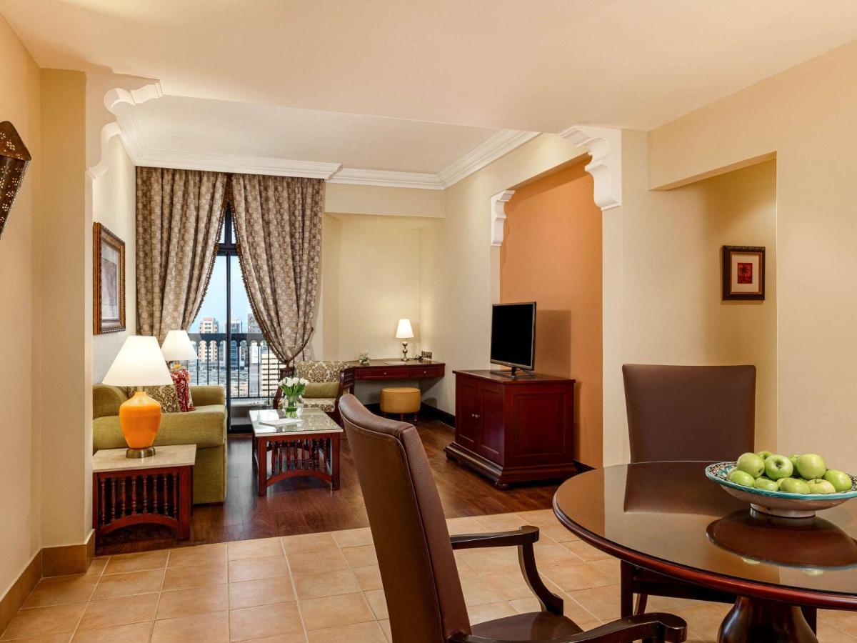 Mercure Grand Hotel Seef - All Suites Al Manamah Esterno foto