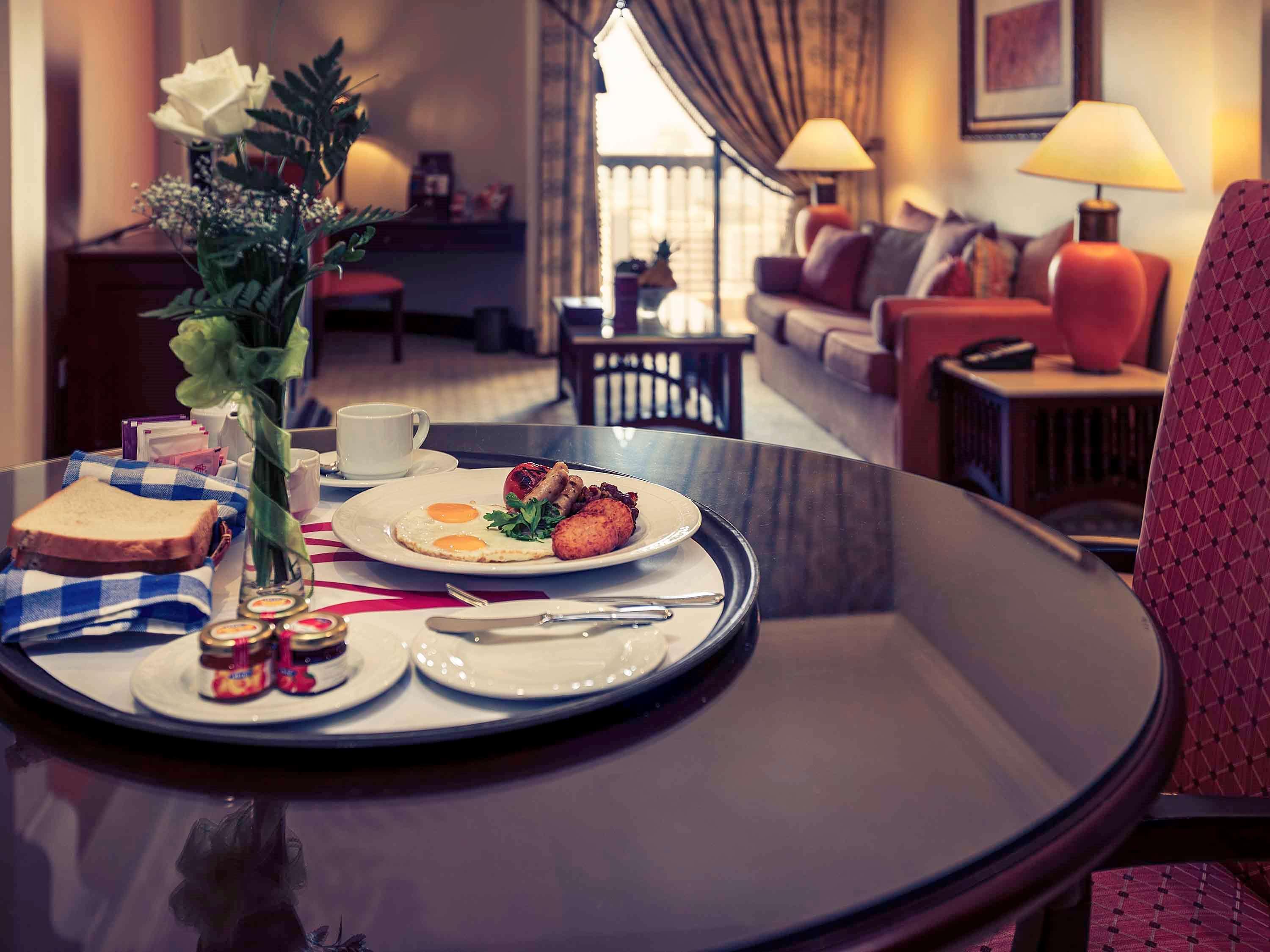 Mercure Grand Hotel Seef - All Suites Al Manamah Esterno foto