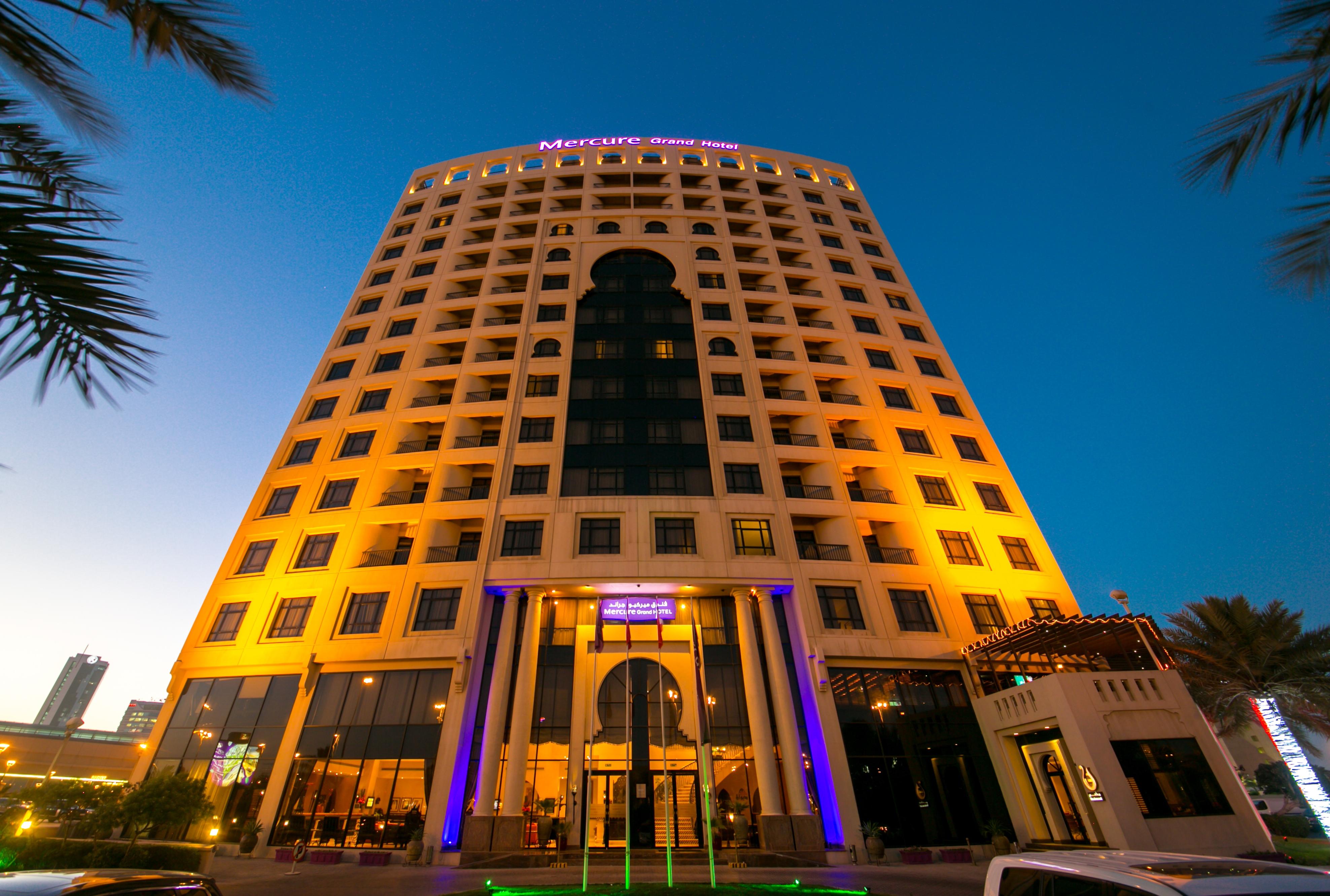 Mercure Grand Hotel Seef - All Suites Al Manamah Esterno foto