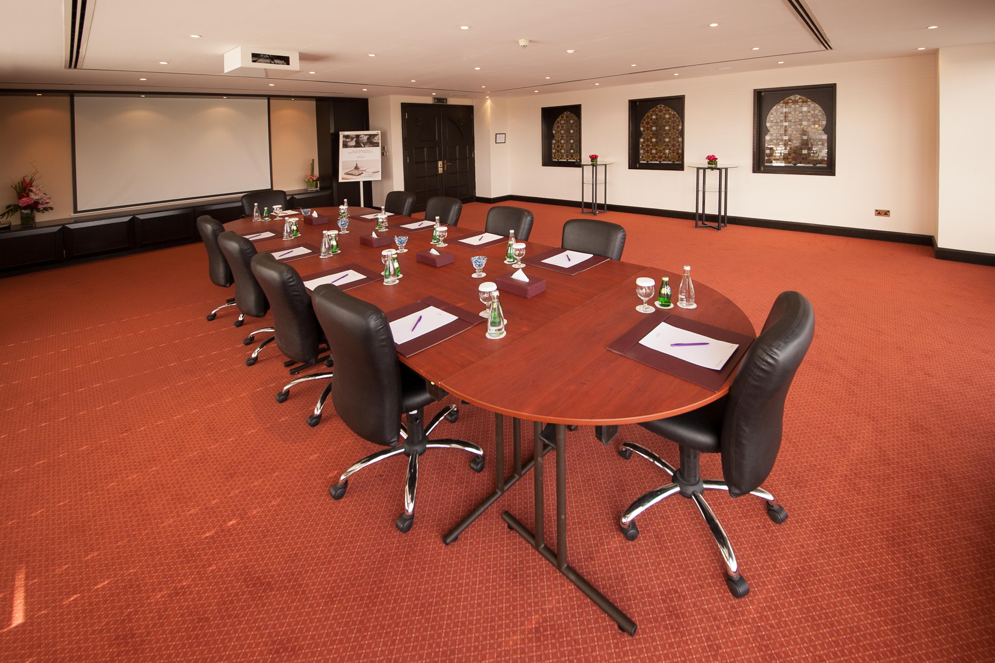 Mercure Grand Hotel Seef - All Suites Al Manamah Esterno foto