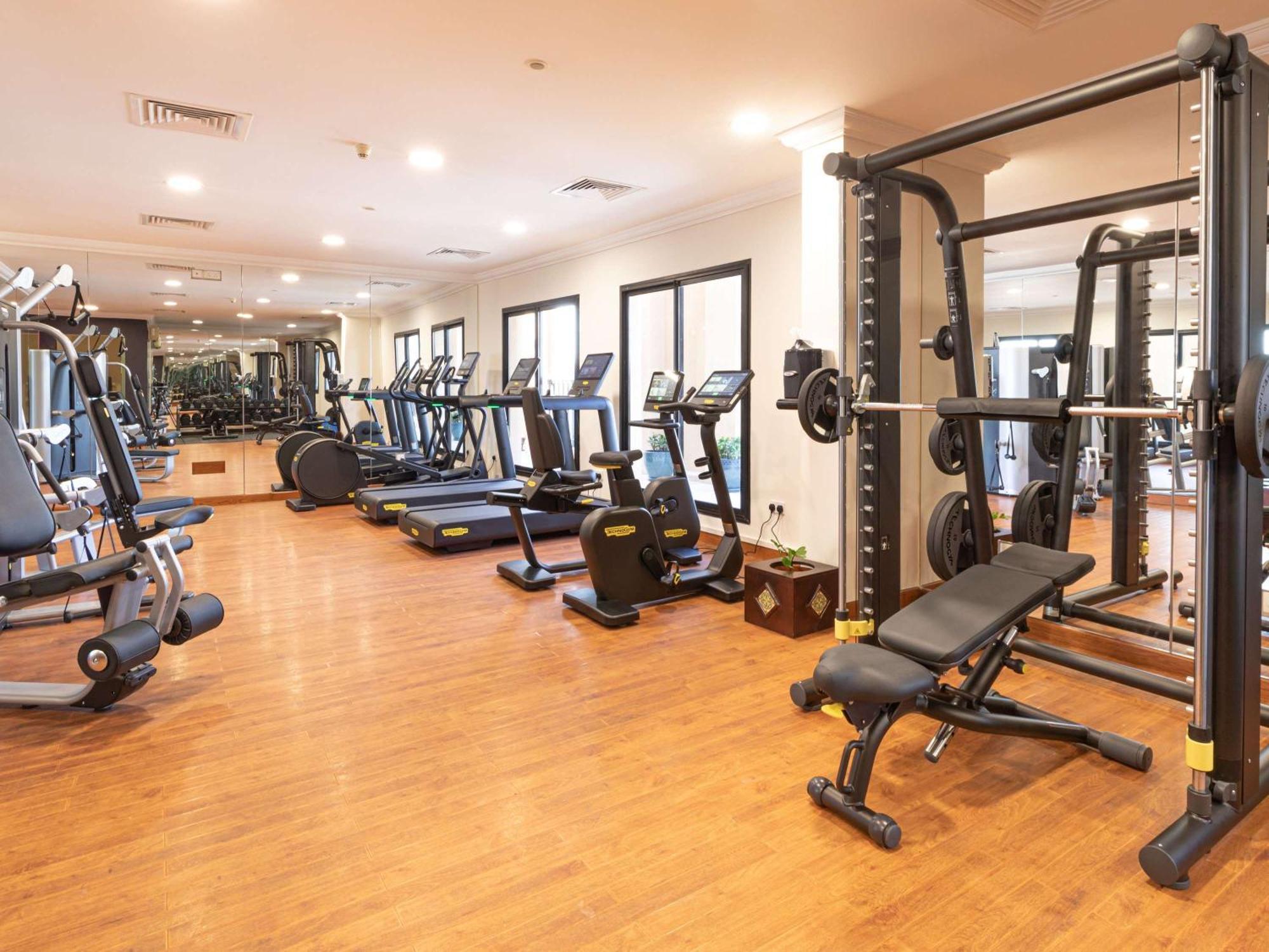 Mercure Grand Hotel Seef - All Suites Al Manamah Esterno foto