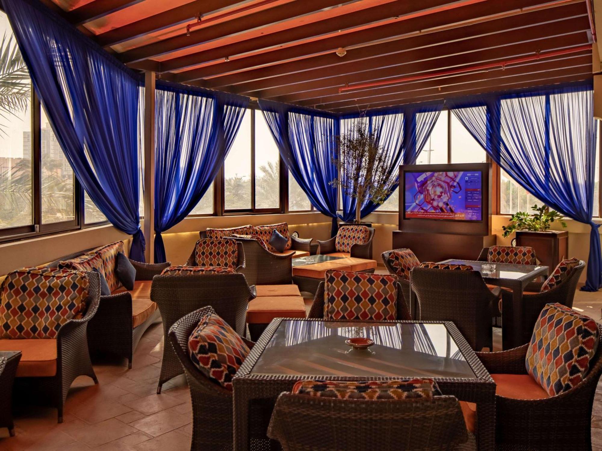 Mercure Grand Hotel Seef - All Suites Al Manamah Esterno foto