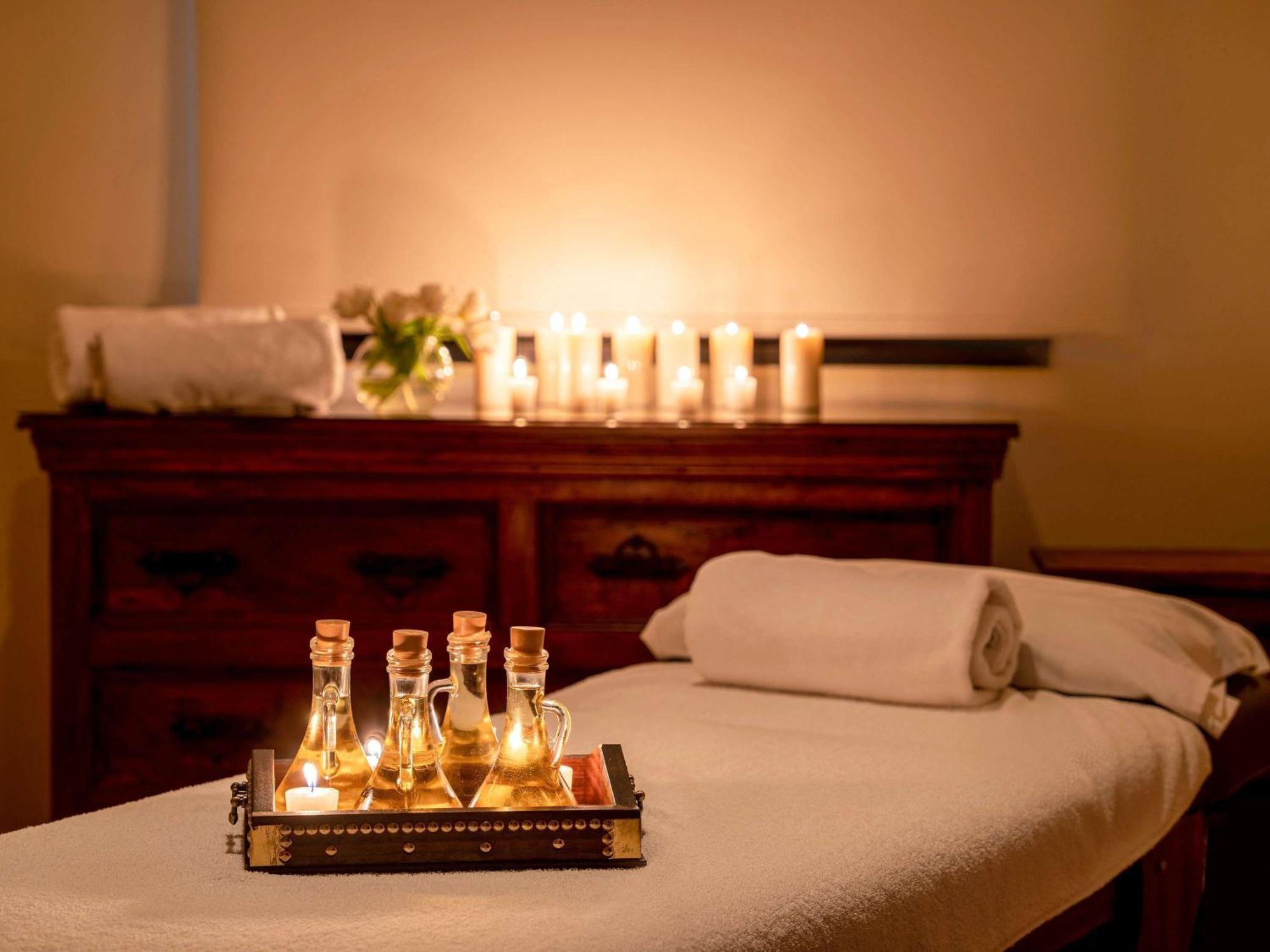 Mercure Grand Hotel Seef - All Suites Al Manamah Esterno foto