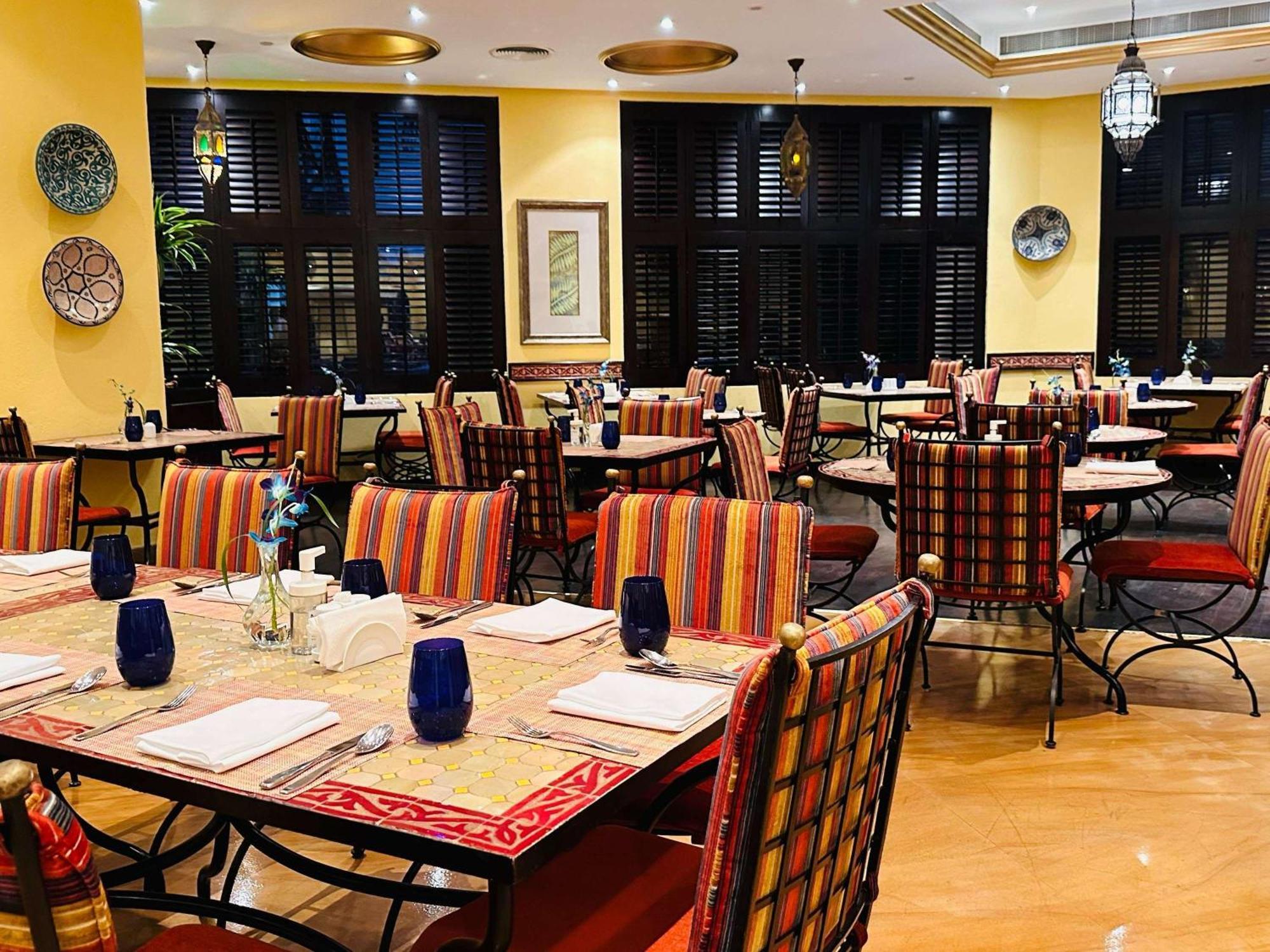 Mercure Grand Hotel Seef - All Suites Al Manamah Esterno foto